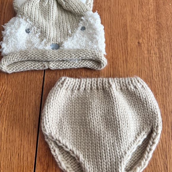 Target Beige Knit Baby Hat and Diaper Cover Set - Picture 1 of 2